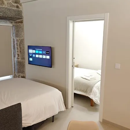 Alvarino Apartamento, Tradiccion Y Modernidad *